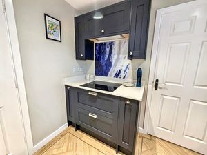 Photo 26- click for photo gallery